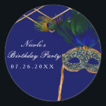 Blå & Guld Påfågel Maskerad Fest Anpassad Förmån Runt Klistermärke<br><div class="desc">Blå & Guld Påfågel Maskerad Fest Anpassade Klistermärken. Anpassa med valfri text du vill.</div>