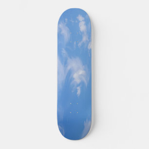 Blå himmel med avfallsmoln mini skateboard bräda 18,5 cm