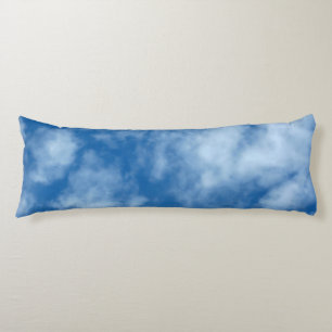 blå himmel med Clouds Photo Kroppskudde