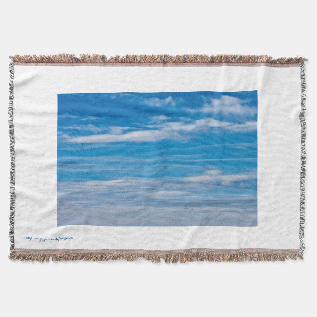 Blå himmel med molnbrott filt (Framsidan)