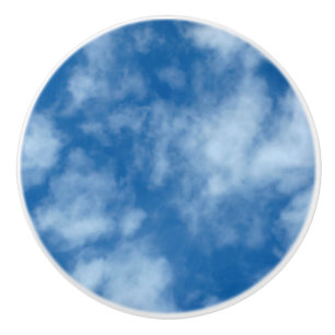Blå himmel med naturfotografi av moln knopp