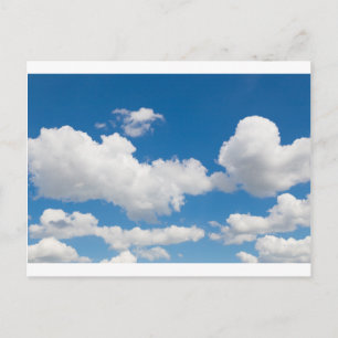 Blå himmel med vita moln vykort