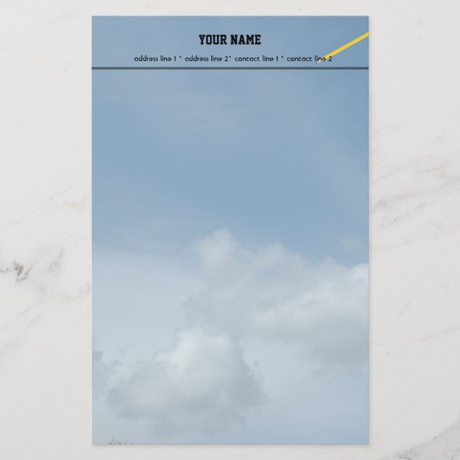 Blå himmel och vita moln. brevpapper (Framsida)