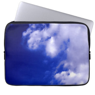 Blå himmel & White Clouds Laptop Fodral