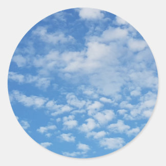 Blå himmel White Clouds Sticker-etikett Runt Klistermärke
