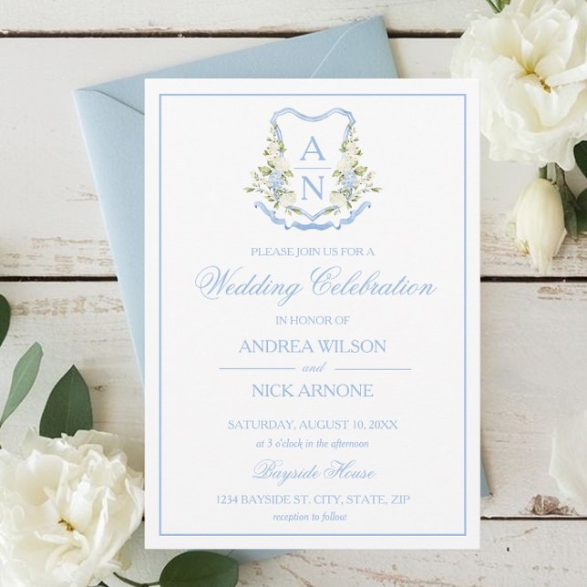 Blå Hydrangea Crest Monogram Bröllopsinbjudan Inbjudningar (Blue Hydrangea Crest Monogram Invitation)