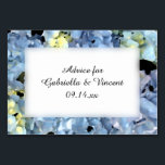 Blå Hydrangea Flowers Bröllop-rådgivningskort Bordsnummer<br><div class="desc">Har dina gäster sitt ord av visdom med det nya paret med eleganten Blue Hydrangea Flowers Bröllop Advice Cards? Anpassa dem med namn av briden och brudgummen och deras trädgårdsceremoniedag i giftermål i party. De här giftermål-rådgivningskorten för anpassningsbar av klass innehåller ett digitalt målat, nära blommigt foto av blommar av...</div>