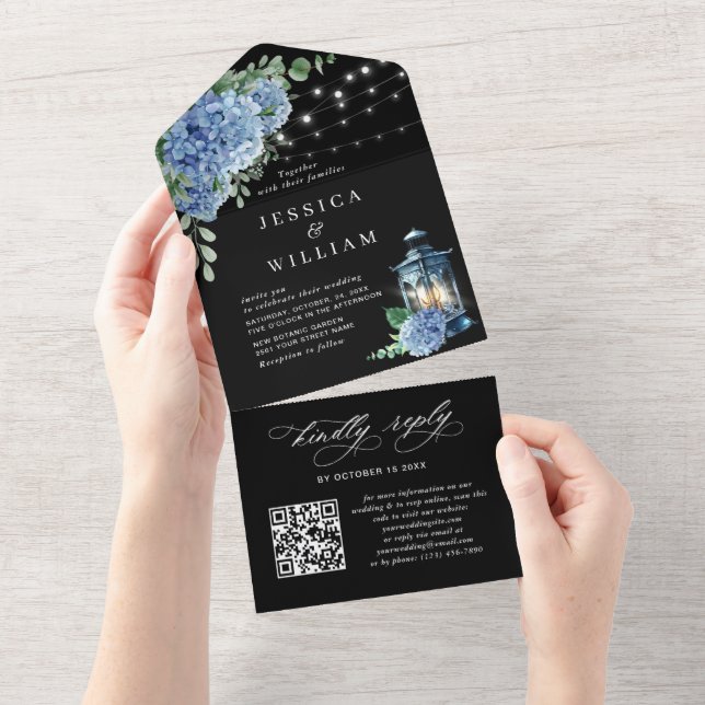 Blå Hydrangea Lantern Black Bröllop QR-kod (Avrivbar del)