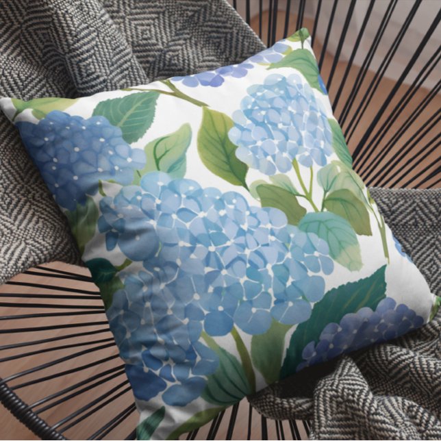 Blå Hydrangeas | Vacker Blomsterbuske Kudde (Skapare uppladdad)