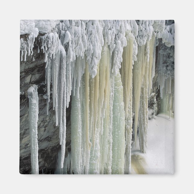 Blå is och grundvattenavrinning; Tahquamenon Magnet (Framsidan)
