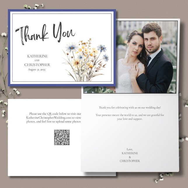 Blå jettblommor Elegant Formal Bröllop Photo Tack Kort (Blue Wildflowers Elegant Wedding Photo Thank You Card with blue, yellow, beige wildflowers, QR Code.)