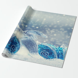 Blå julgranskulor snö presentpapper