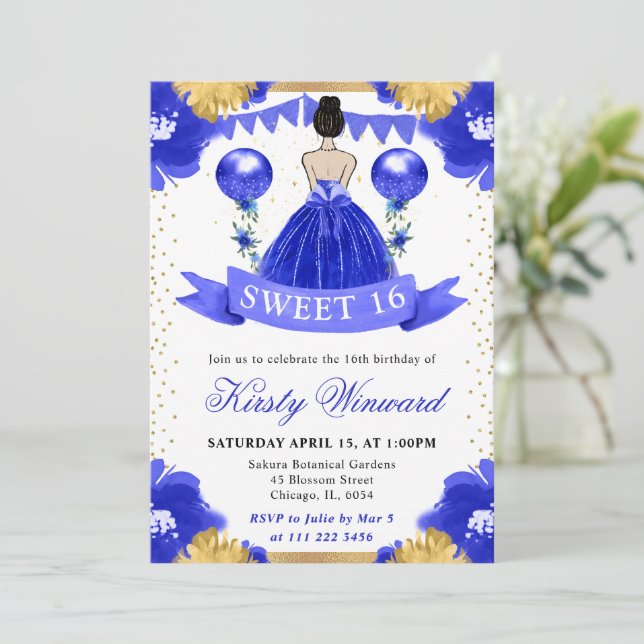 Blå Klänning Brunhårig Prinsessa Sweet 16 Inbjudningar (Stående Fram)