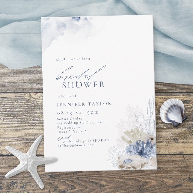 Blå korall & snäckor strandtema Bröllopsdusch Inbjudningar (Blue coral & seashells beach themed Bridal Shower Invitation)