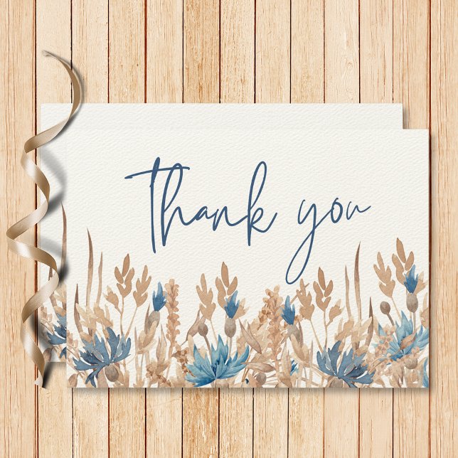 Blå kornblommor och vete Fält Modern Bröllop Tack Kort (Blue Cornflowers & Wheat Field Modern Wedding Thank You Card)