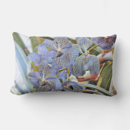 Blå lavander färgad orchid-blommor lumbarkudde