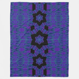 Blå Lila i Black Lotus Fleece Blanket