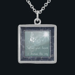 Blå marmor-fjäril, följ ditt hjärta sterling silver halsband<br><div class="desc">Idécitat om drömmande halsband med mörk blått marmorbakgrund.</div>