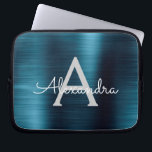 Blå metallisk modern Chic Stainless Steel Monogram Laptop Fodral<br><div class="desc">Blått och Grått Faux Stainless Steel Metallic Foil Modern och Elegant Monogram Sleeve. Den här monogrammade personligen laptop sleeve kan anpassas så att den omfattar ditt första och första namn och gör en perfekt jul- eller födelsedagsgift.</div>