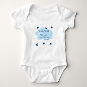 Blå moln, twinkle, lilla stjärnornas baby-sko t shirt