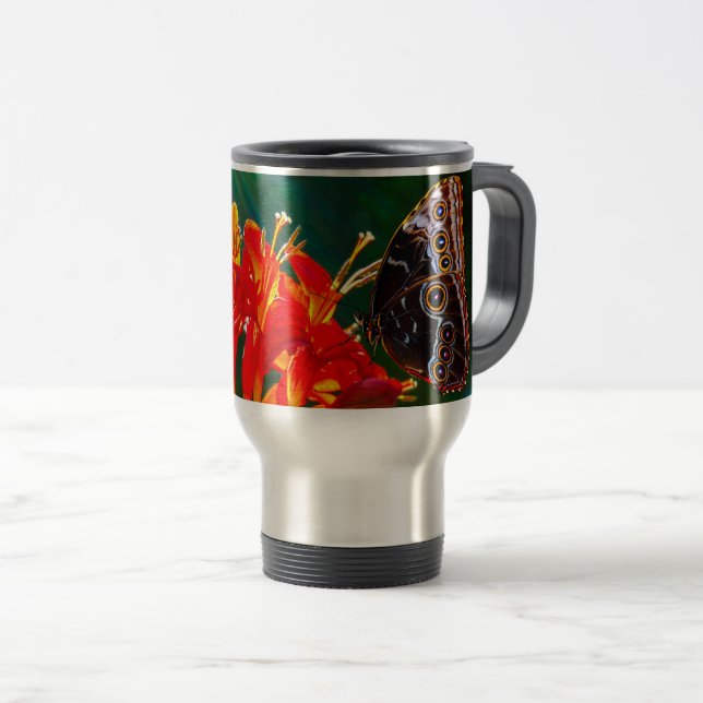 Blå morpho fjäril på Crocosmia Lucifer blommor Resemugg (Framsida höger)