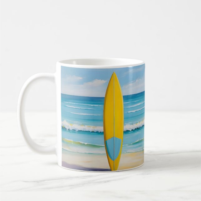 Blå och gul surfbräda på stranden kaffemugg (Vänster)