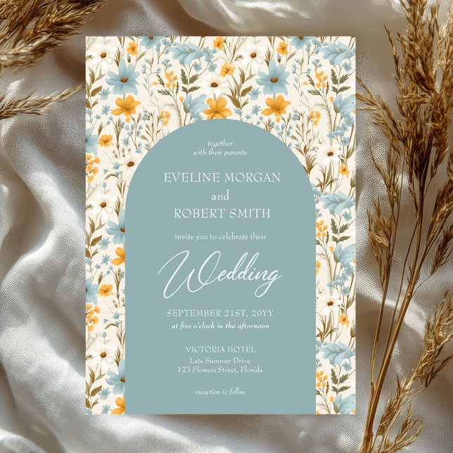 Blå- och gult-blommor av vild inbjudningar (boho watercolor dusty blue and yellow wild flowers wedding invitation)