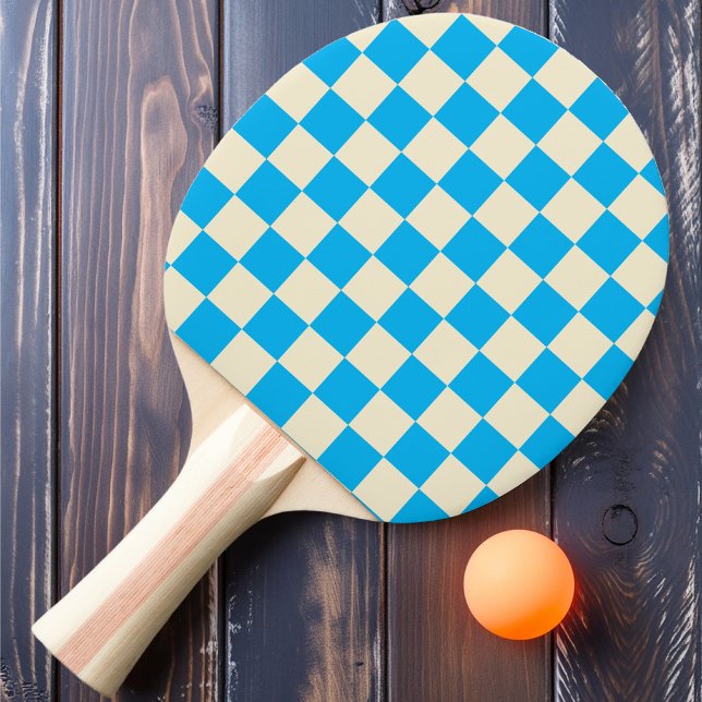 Blå och krämfärgad schackrutig pingisracket (Skapare uppladdad)