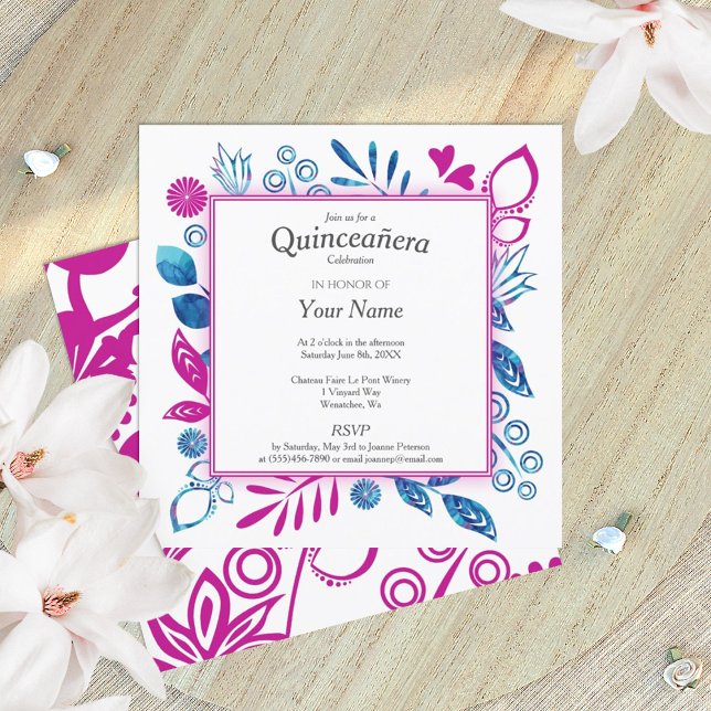Blå och magenta rosa Quinceañera Inbjudningar (royal blue, magenta berry pink floral quinceanera invitation)