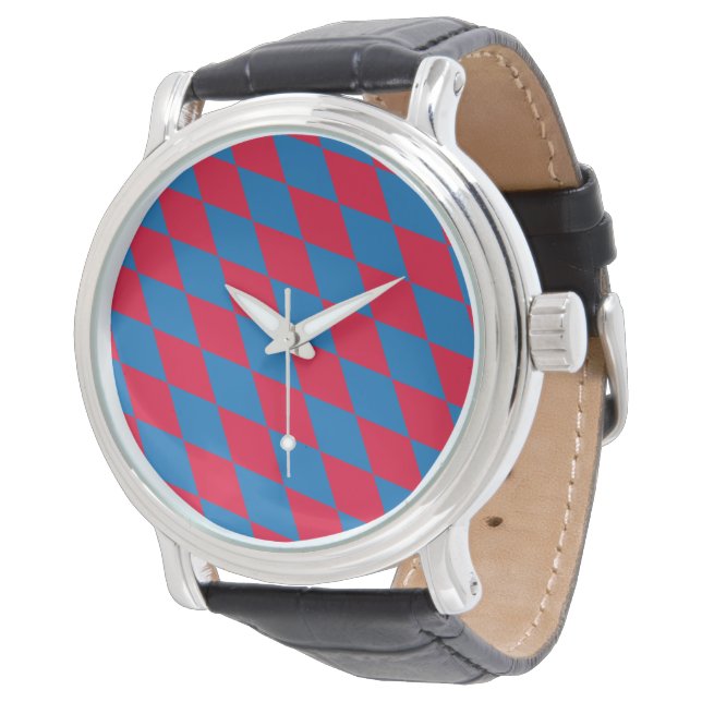 Blå och röd bayersk diamantflaggmönster armbandsur (Vinklad)