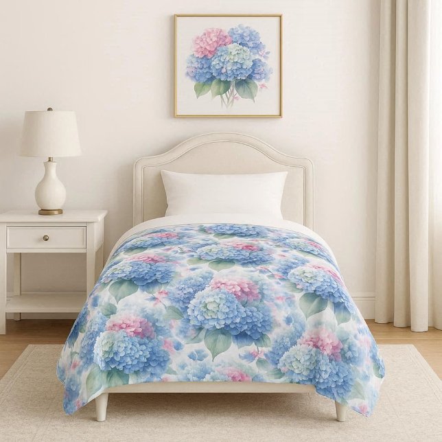 Blå och rosa blomhydrangea fleecefilt (60x80 large fleece blanket on twin bed, Mockup is a display )