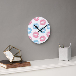 Blå och rosa läppmönster, läppstift, kyss rund klocka