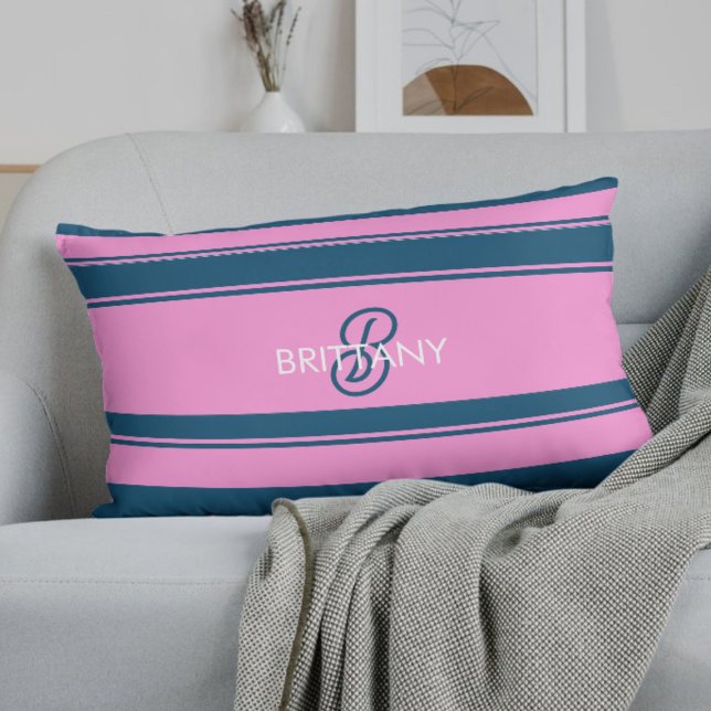 Blå och Rosa Rand Mönster Monogram Lumbarkudde (Skapare uppladdad)