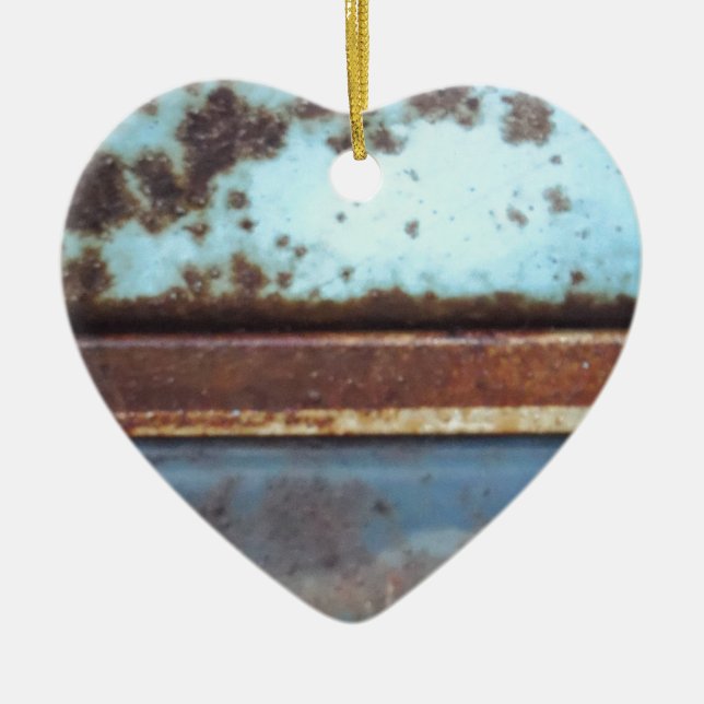 Blå och teal rosty lastbil nära julgransprydnad keramik (Framsidan)