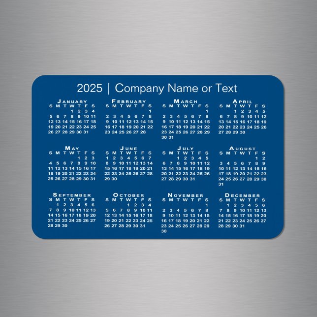 Blå och vit 2025-kalender med Anpassningsbar Text Magnet (Blue and White 2025 Calendar with Custom Text Magnet in situ)