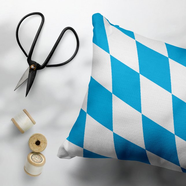 Blå och vit bavaria Diamond Flagga Mönster Prydnadskudde (Skapare uppladdad)