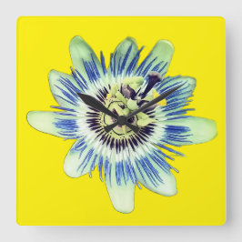 Blå och vit blomma fyrkantig klocka