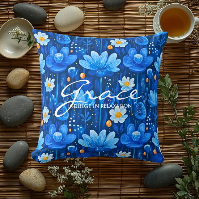 Blå och vit Blommigt Hälsa Pillow Kudde (Skapare uppladdad)
