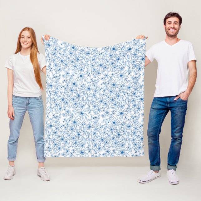 Blå och vit blomsterestetik fleecefilt (På plats)