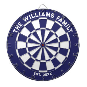 Blå och vit Dartboard-skärm i familjen med mörka Darttavla