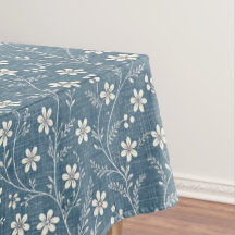 Blå och vit denimlook med vita blommor