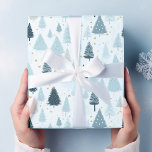 Blå och vit jul i Snö Presentpapper<br><div class="desc">Gör ditt barns speciella dag ännu mer ovanlig med vår Personlig Barns insvepning Papper. Det är ett tänkvärt sätt att visa dem att presenten är lika unik och omhuldad som de är. Låt upphetsningen av en present bli ett omhuldat minne med vårt anpassade pappert! Winter Wood Cabin-jul</div>