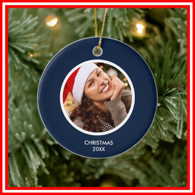 Blå och vit marin | Modern Initialer Monogram PHOT Julgransprydnad Keramik (Navy Blue & White | Modern Initials Monogram PHOTO Ceramic Ornament)