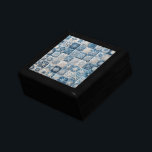 Blå och vit snöflingor Quilt Minnesask<br><div class="desc">Ett kilt utslag är krångligt mönster som liknar snöflingor,  där varje block har en unik blå och vit design</div>