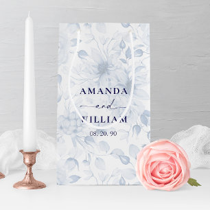 Blå och vita peonier och blomster akvarell