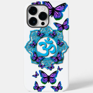 Blå ohm mandala-design med lila fjärilar