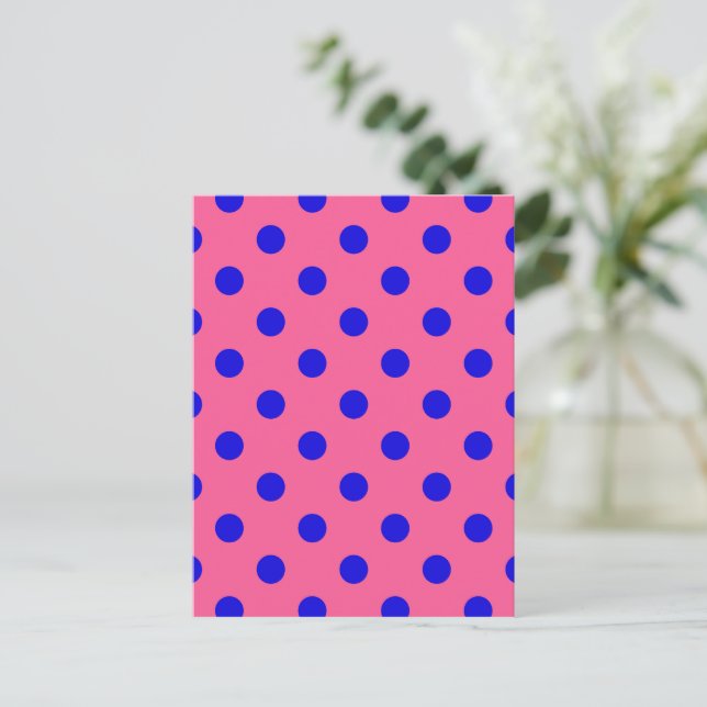 Blå på rosa prickar mönsterdesign vykort (Stående Fram)