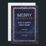 Blå Ro Guld, spritade konfetti jul Julkort<br><div class="desc">Elegant, glamoröst och modernt julhälsningskort i helgdag är perfekt för contemporary och snyggt. Den har en faux tryckt rosa ros guld glatt glitter sprinklad konetti gräns ovanpå en martsy marinblå vattenfärgsbakgrund. Baksidan visningar samma glitter men sprinkled över hela sidan med vattenfärgsbakgrunden. Den här chicen, lyxen och unika designen kommer att...</div>