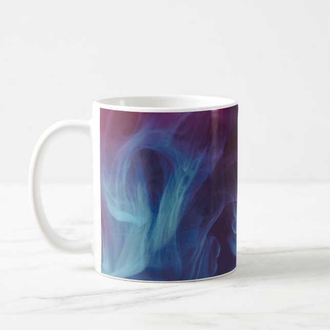 Blå, röd och svart rök i tapet kaffemugg (Vänster)