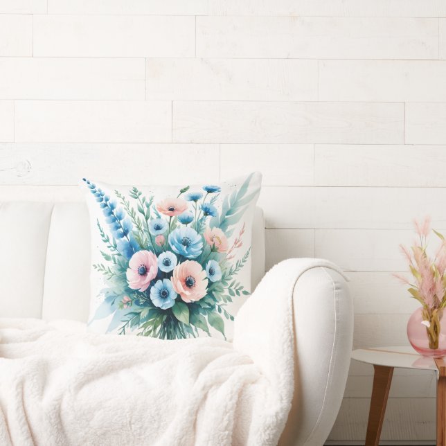 "Blå & Rosenskär Vildblomsbukett | Kuddöverdrag" Kudde (Soffa)